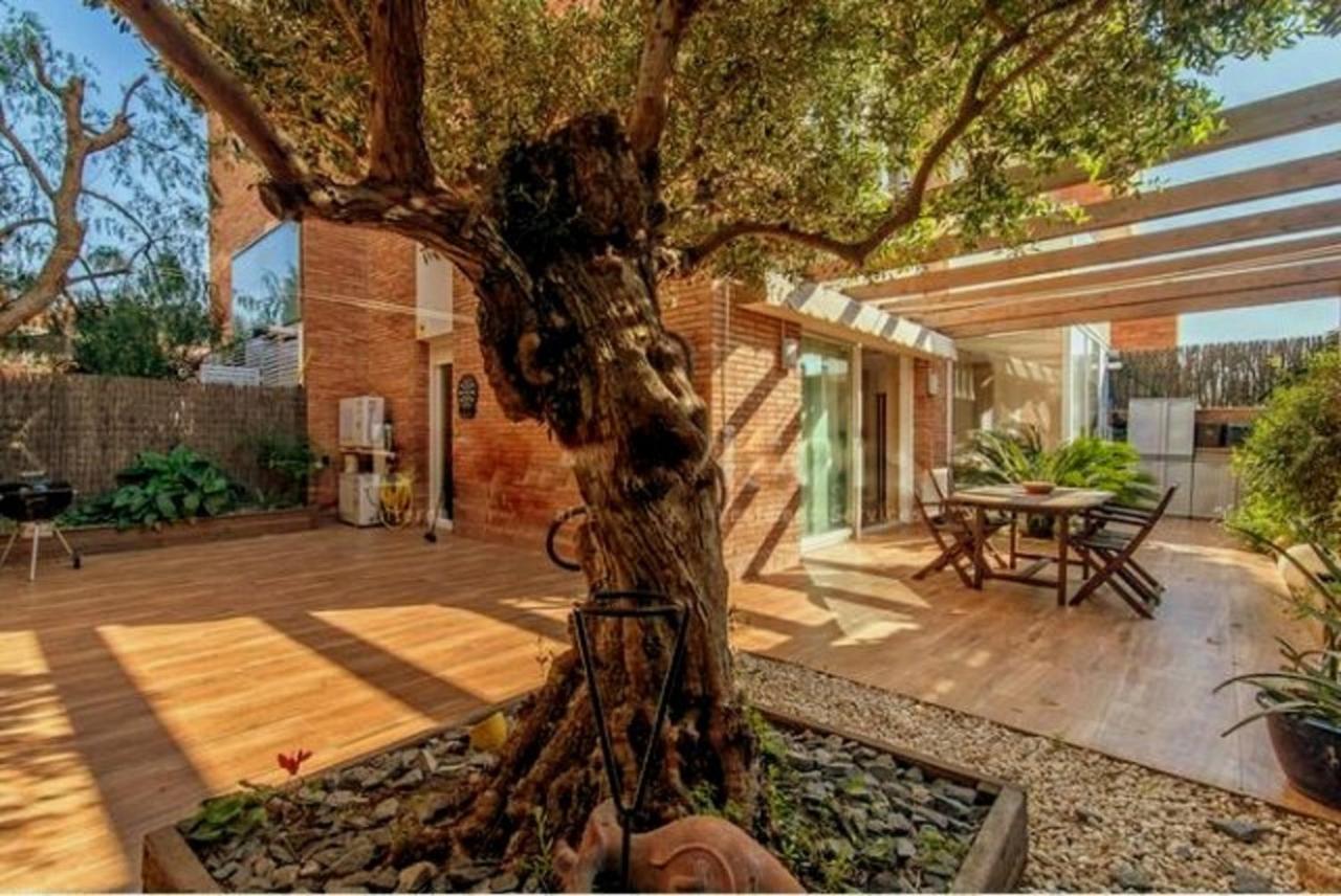 Bonito Duplex Con Piscina En Barcelona&playa Appartamento